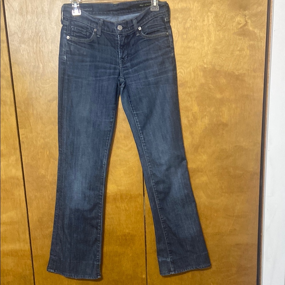 Citizens of Humanity Kelly Stretch low waist boot cut jeans. 27 waist